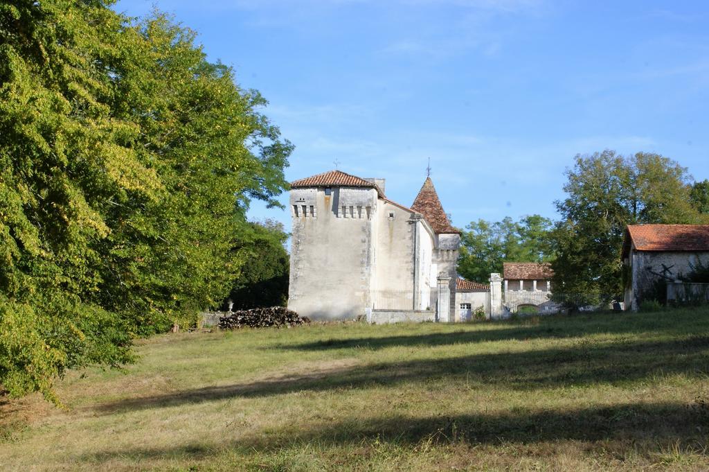 Chateau De La Combe
