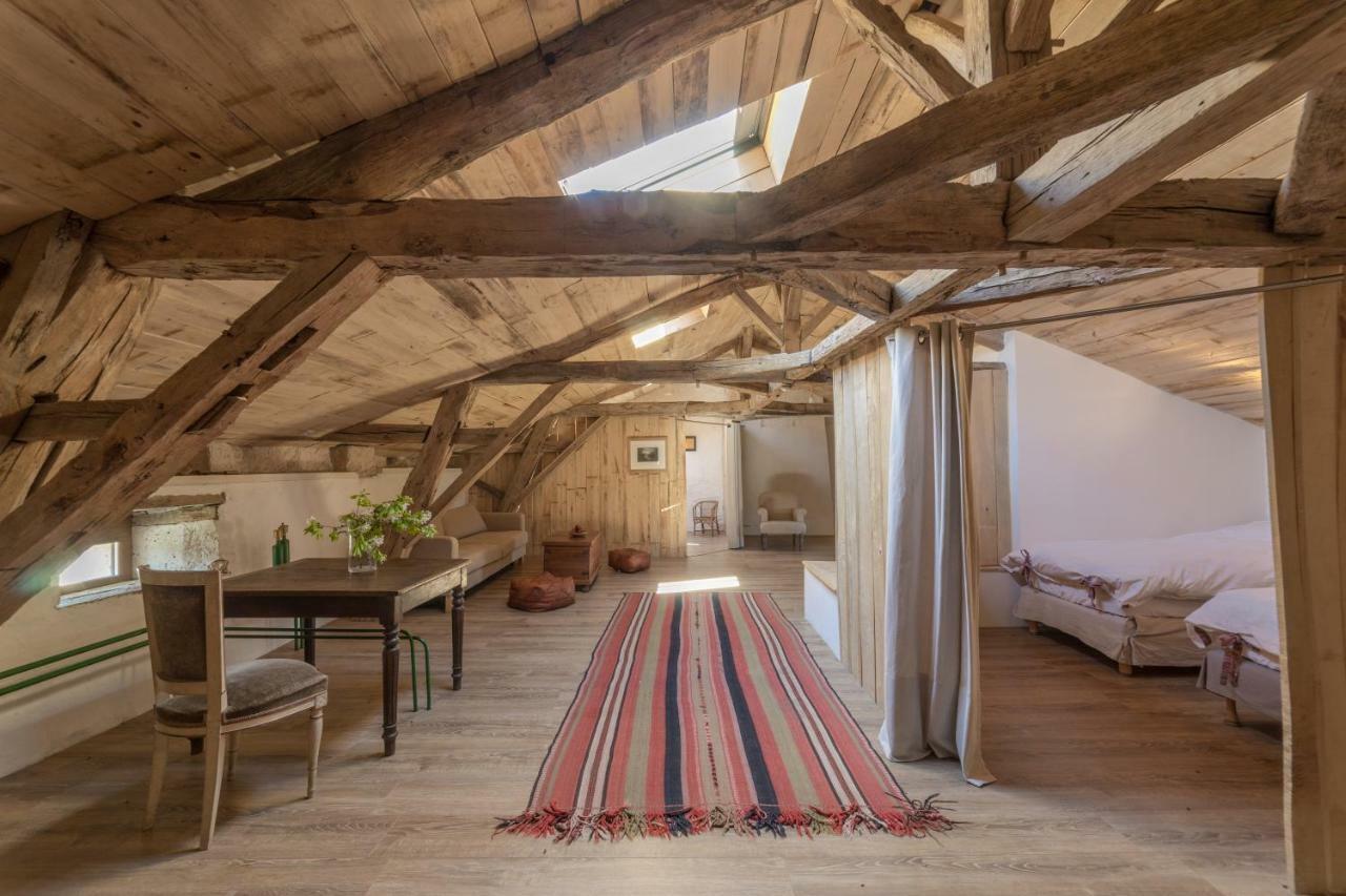 Château De La Combe 3*