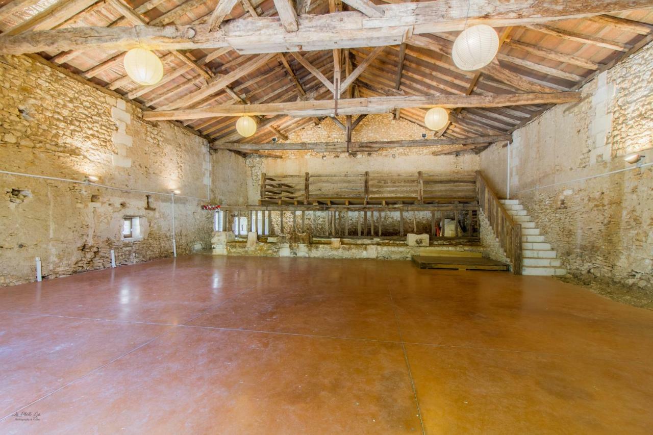 Alojamento de Acomodação e Pequeno-almoço Château De La Combe